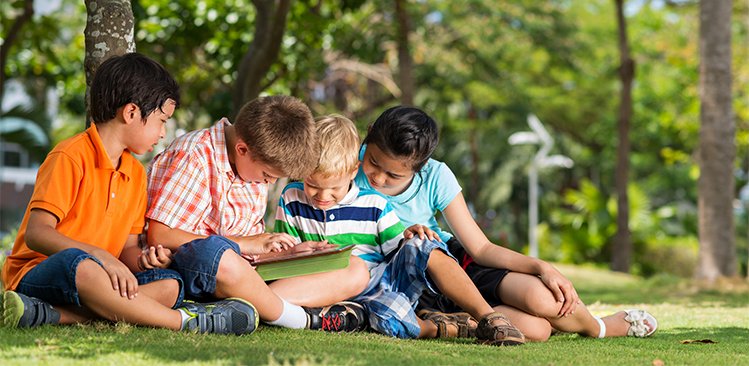 Smoothwall's tweet photo. Keep your children safe online over the summer holidays with Smoothwall's top tips: https://t.co/o1QuaDLmFj #newblog #keepingchildrensafeonline https://t.co/BeXmM3ZYUy