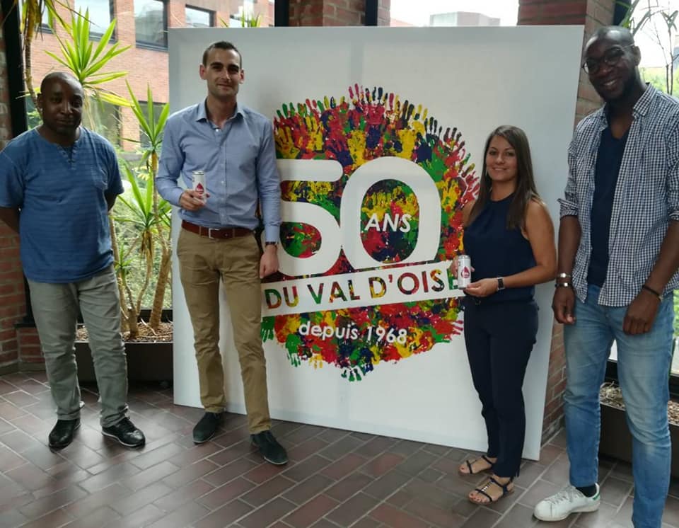 Kifsa_fr's tweet photo. Kifsa au Conseil Général du Val D'Oise ! La jeune startup reçoit le soutien des élus locaux et du CEEVO #CEEVO @CCI_95 #Fosses #Gonesse #Survilliers #Goussainville #jusdebissap #boissonsnaturels #boissonsrafarichissantes https://t.co/KXZGevWsfZ