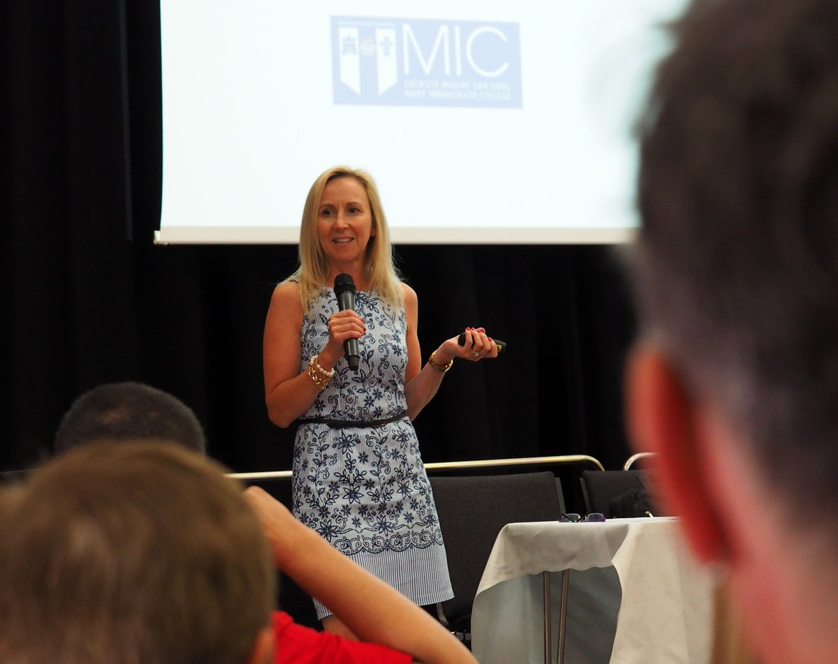 ProfMMcCarthy's tweet image. Great, thought-provoking plenary by @Anne0Keeffe at the 2018 TALC Conference, Cambridge.