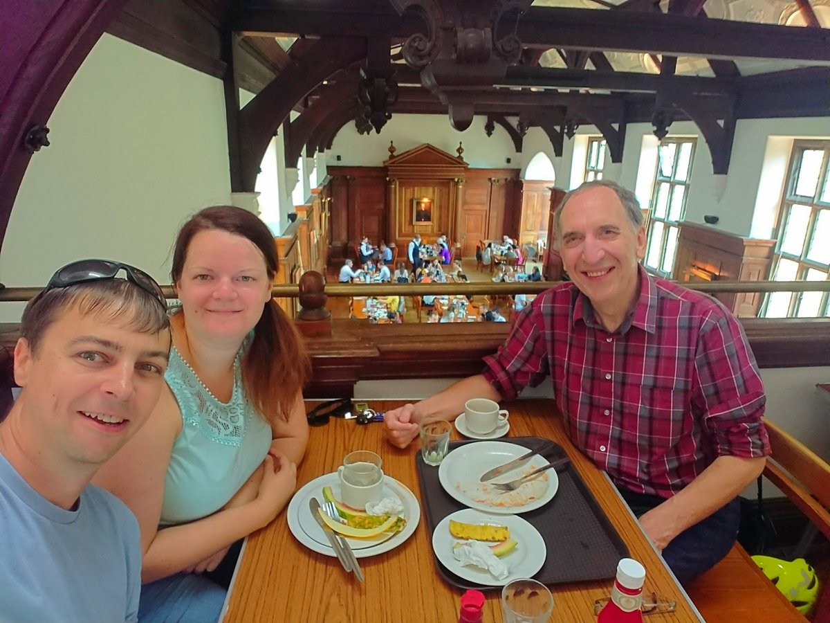 Aspacetowork's tweet photo. Happy Friday everyone! Our co-workers have started their day with a delicious breakfast at the beautiful and welcoming settings of @Selwyn1882. Pop in today and maybe you can join us for another trip there for lunch 🥙 #FridayFeeling https://t.co/h8ZD1l0FpL