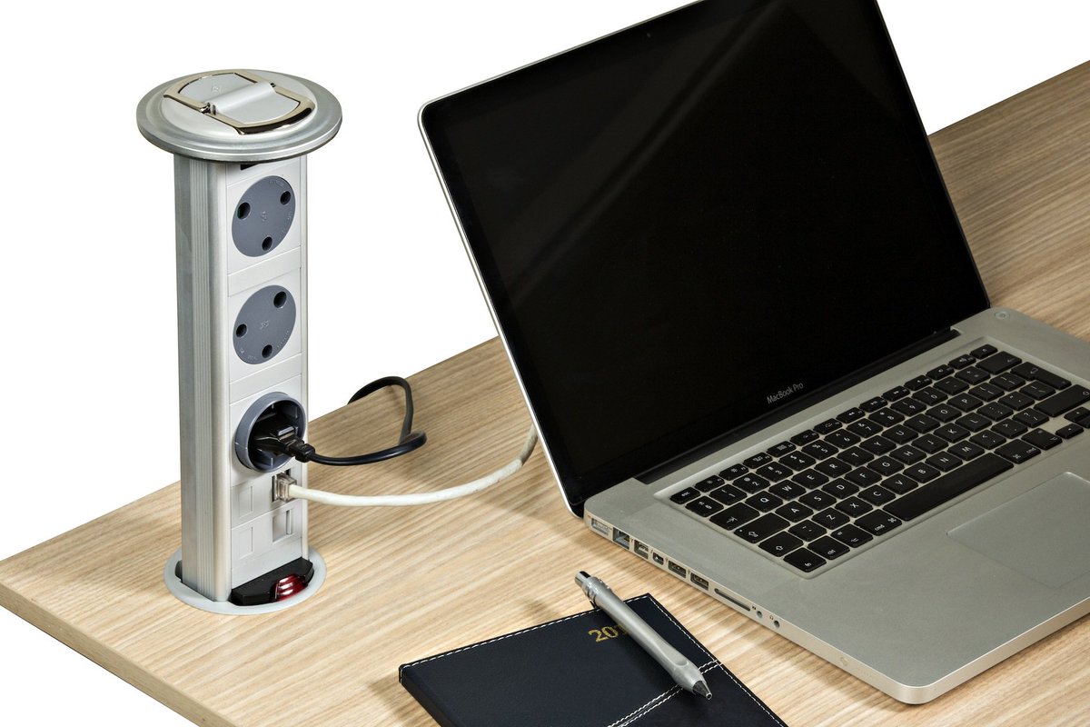 PowerLogicSA's tweet image. The PDV is an in-desk mounted #powerunit that can be concealed when not in use.

Learn more here: powerlogic.net/pdv-power-unit/

#PowerLogicSA
#Powerdock