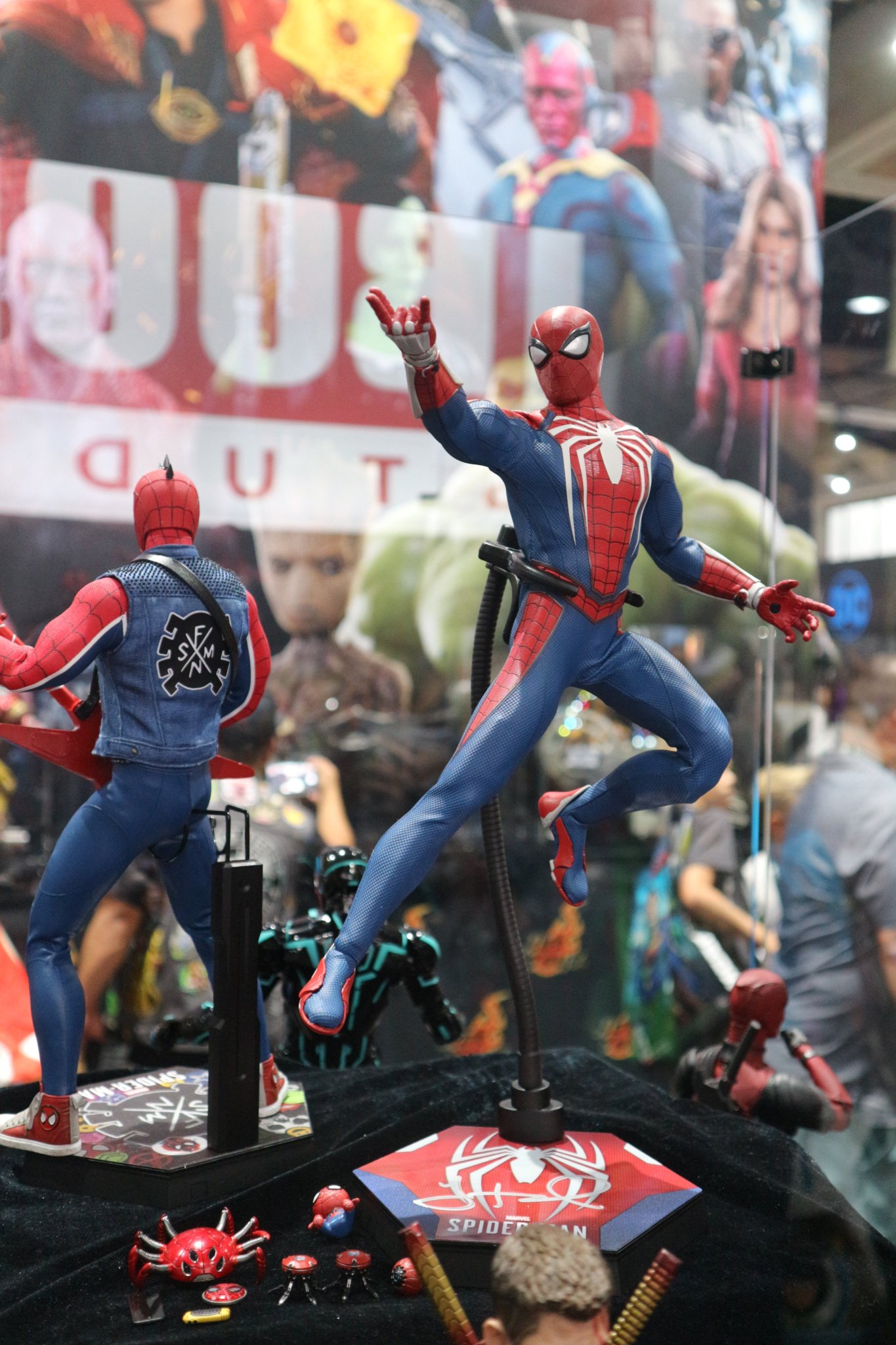 spider man advanced suit hot toys