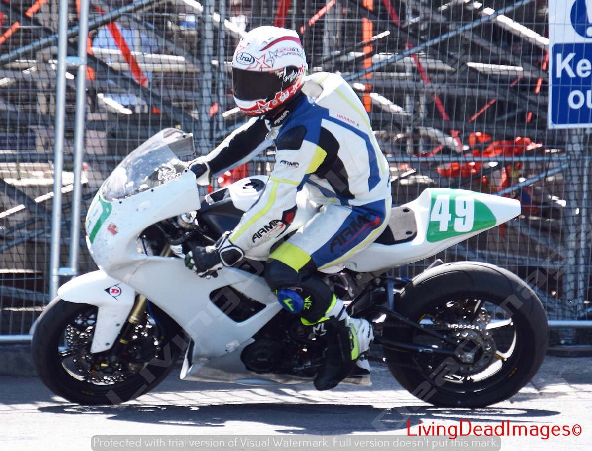 FireStallion666's tweet photo. #iomtt18 #lightweightrace 060618 #roadracing #brayhill #glencrutcheryroad #nikon Forest Dunn @DomHerbertson Julian Trummer @michaelsweene65 @irishroadracing @MotofestIOMTT @ttscwebsite @LivingRoadRaces @roadracingdaily https://t.co/wdUW6QXdeH