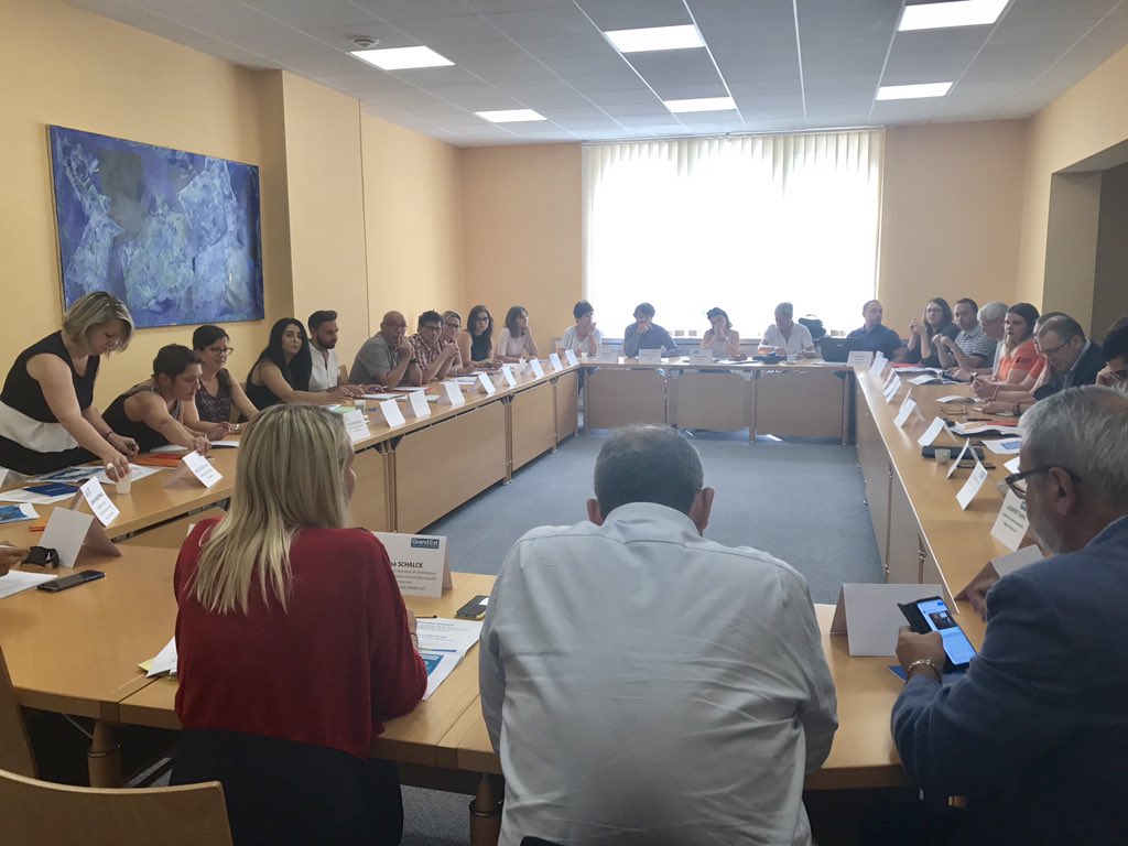 Elsa Schalck tweet media