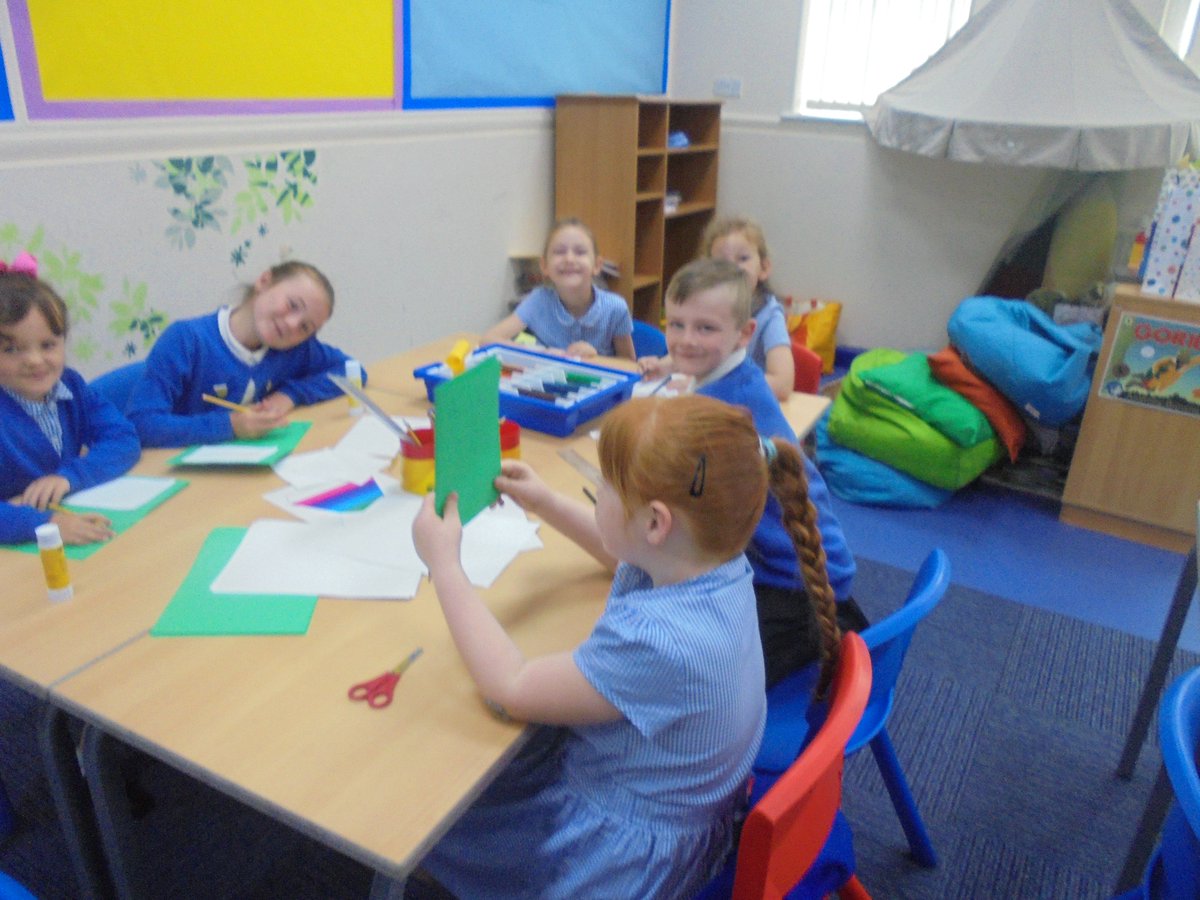 CPAMrsTweddle's tweet photo. Year 2 are enjoying their last day in Year 2 with fun activities! Thank you to all our parents and carers for your continued support this year to help the children achieve so much. Mr Wood and I have had an amazing year with your wonderful children! @CroftwayPrimary https://t.co/VwADTjTDk4