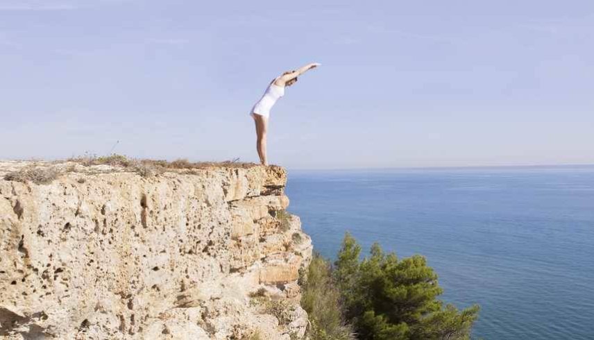 vdennemont's tweet photo. Plage de rêve ou rêve de plage? La Méditerranée comme vous ne l'avez jamais vue, par l'artiste-photographe Maia Flore 😍😎https://t.co/DjUICLUHrz #Photographie #art #plage https://t.co/oaBcg8jPS6