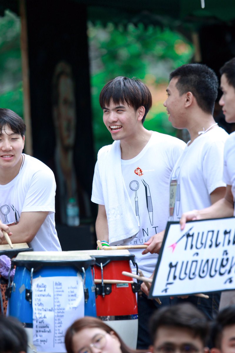 cuteguythailand's tweet photo. รุ่นพี่ Dent งานดี 💖 #cufirstdate2018 #chulacuteboy #cuteguythailand https://t.co/R0D6sbrlnW
