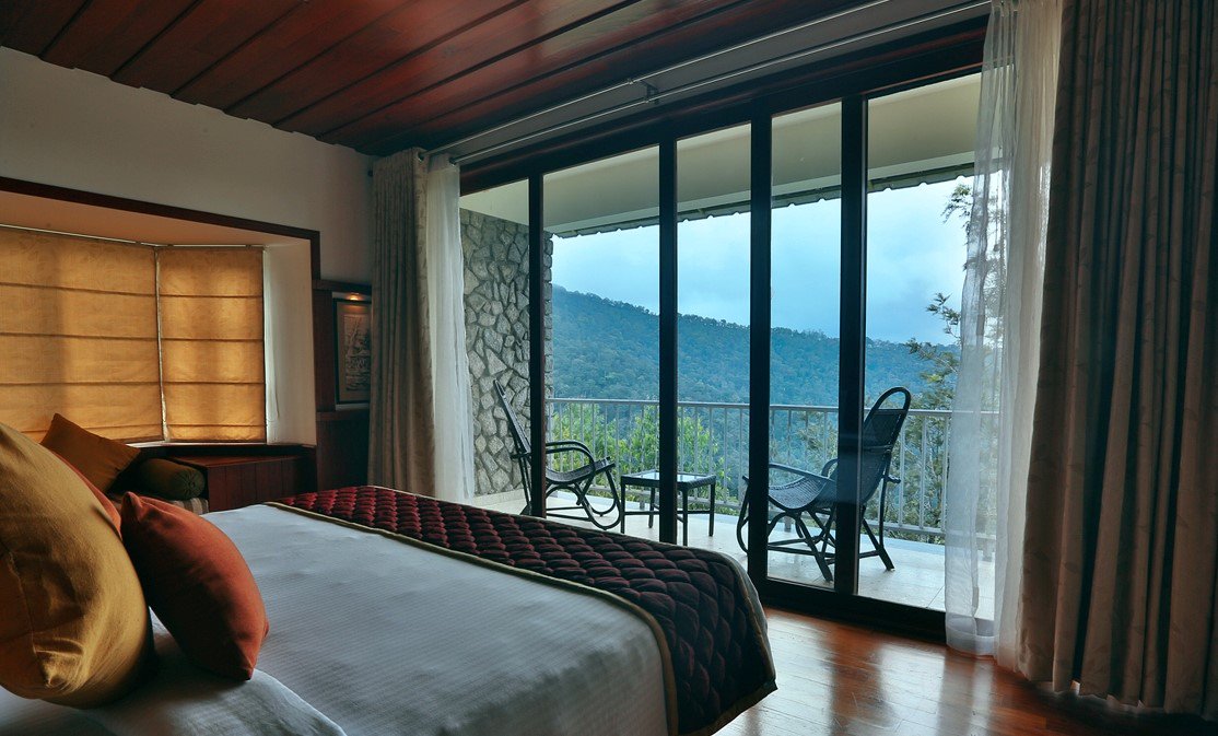 SpiceTreeMunnar's tweet photo. The beautiful view from Classic Room at Spicetree.
#spicetreelife #spicetree #luxuryresort #classicroom #munnar #kerala #godsowncountry #westernghats https://t.co/LLZehC3NhI