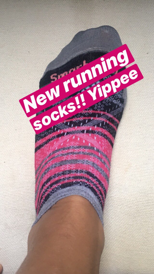mamaoliphant's tweet photo. Let’s test these babies out. I read the reviews so let’s see if they live up to the test. #runningmum #runningcommunities #womenrunning 
#smartwoolsocks #neverthoughtidbethatexcited #newsocks https://t.co/hY7PCVtY8V