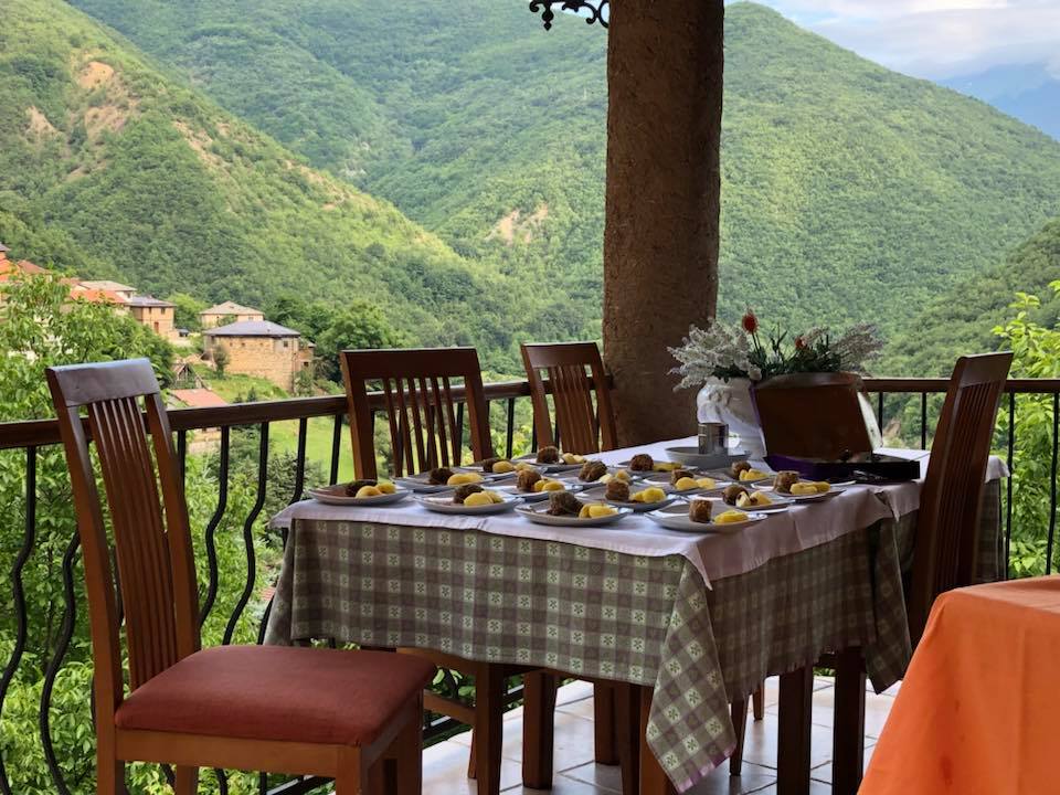 R_Macedonia's tweet photo. #Jance #tourismmacedonia #macedoniatimeless #sharemacedonia #organicfood #RuralTourism https://t.co/f7PVwBcc5Y