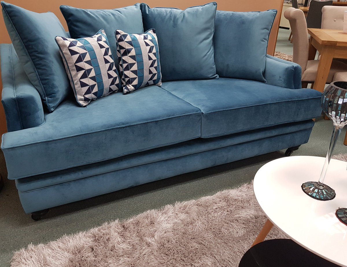 pa_furnishings's tweet photo. Looking for a fabulous #FabricSofa that is also comfortable &amp; great value? Look no further! Available in a range of colours &amp; fabrics! Special Intro price of just: £799 for #3SeaterSofa &amp; £750 for #2Seater! Visit us to see more! You can also see more here> https://t.co/52AVp8N2ZW https://t.co/SqI1vBD1uQ