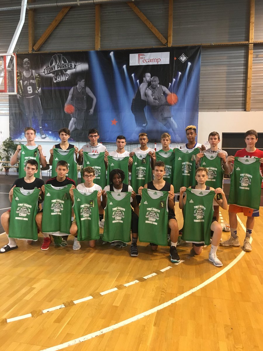 tpfscamp's tweet photo. Les 15 joueurs sélectionnés pour le Rookies Game de ce soir #TonyParkerFruitShootCamp https://t.co/u0rRWVc7F0