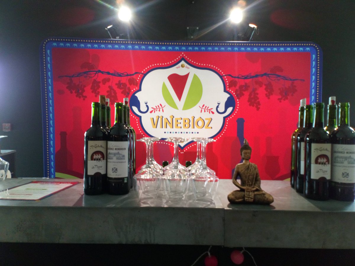 Vinebioz's tweet photo. Retour sur un première journée au @Charrues pour une édition qui démarre fort #vieillescharrues #vip #vinsbio #plaisir #partage #festival #musique https://t.co/JP3HbkB6VM