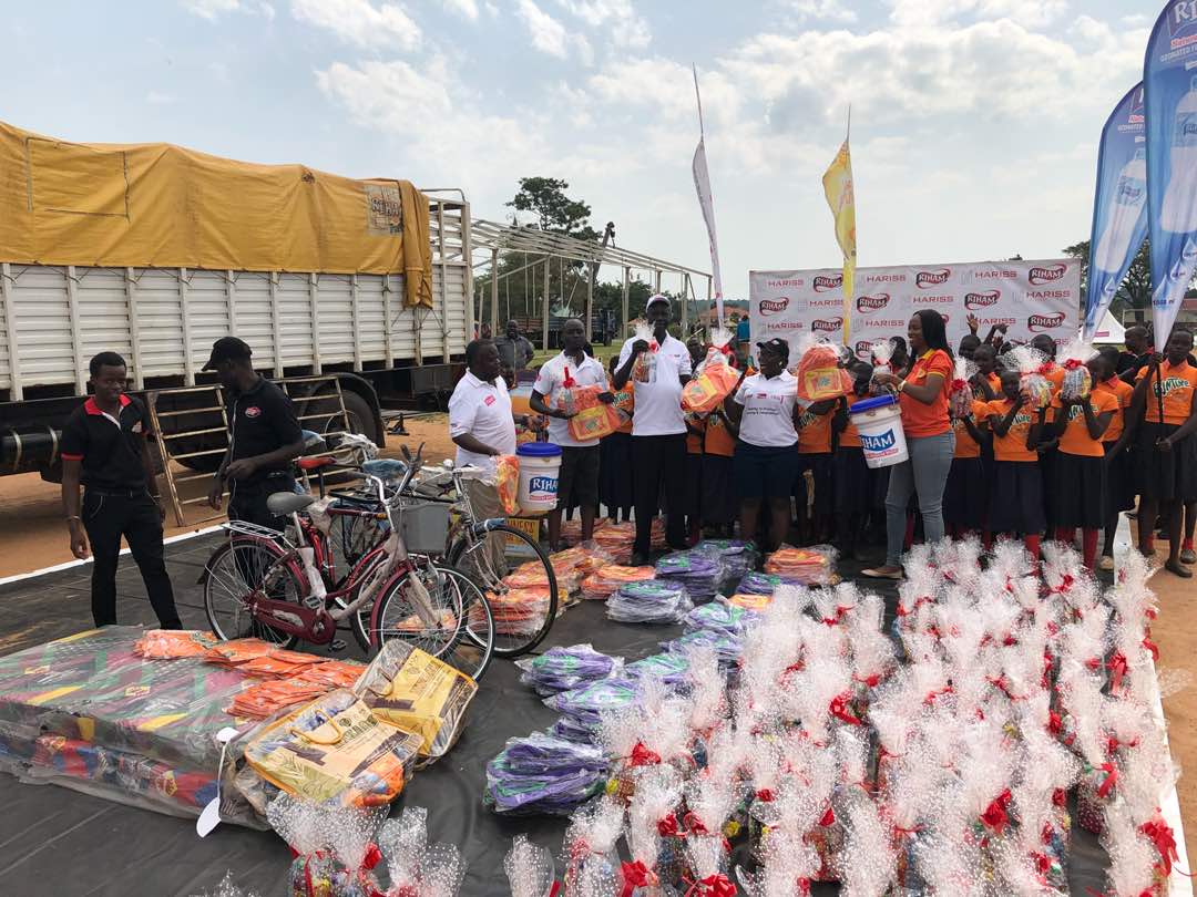 AnitaKomukama's tweet photo. @RihamUG with Kitgum District Leadership are set and ready for the for hospital visit and Bicycle Race
#IGFCharityWalk18
#IGFLove
#LetsBuildThePublicLibrary https://t.co/6WRCemUqJp