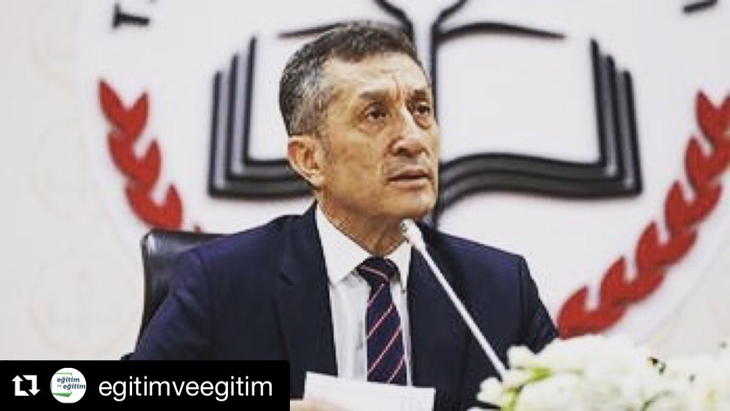 EgitimveEgitim's tweet photo. #ZiyaHocayaTamDestek
“Bakan olmaya çalışmayacağım, gören olmaya gayret edeceğim...”
👇
Göreve başladığından beri tebrik için dolup taşan odası ve susmayan telefonlarına rağmen Ziya hoca takvimi belirledi;
“2 ay içinde üç yıllık programı açıklayacağız” https://t.co/I1z5Op6QLO