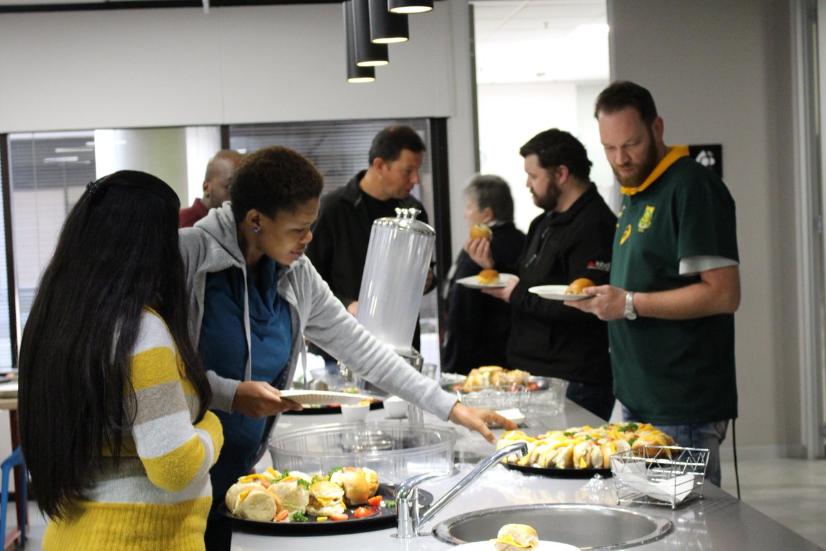 bbdsoftware's tweet photo. Once a month we have #FridaySnackDay at BBD. Also known as the BEST DAY EVER! ππ€€ https://t.co/oCr63HuakN