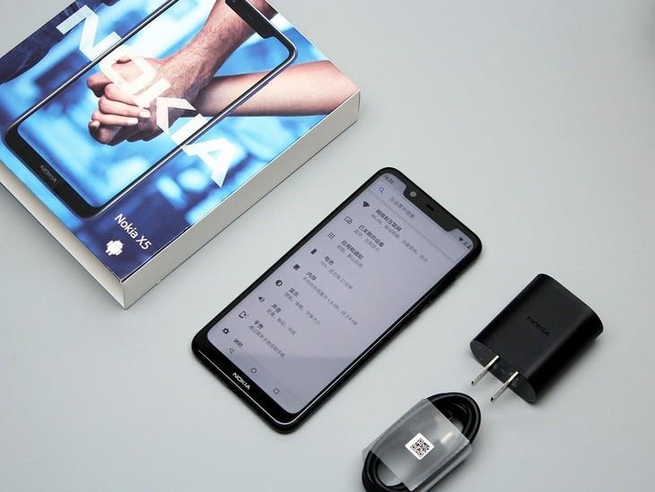trendytechz's tweet photo. Nokia X5 is officially announced with MediaTek P60 Processor and a Notch: Here are the Unboxing images, specs and price.

👉👉👉https://t.co/NQLf4O6DNj👈👈👈

#Nokia #NokiaX5 #smartphones #Android #technology #NEWS #RetweeetPlease https://t.co/HDDdY2d0Ht