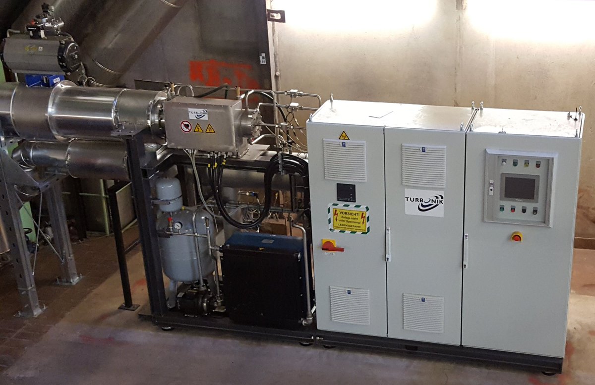 melanie_korte's tweet photo. Bei unserem #KWK.NRW vor Ort Termin @evo_energie durften wir uns die Mikro-#Dampfturbine von #Turbonik ansehen. Sie ermöglicht es, bei einer elektrischen Leistung von bis zu 300kW eine Strommenge von 2,4 GWh pro Jahr in hocheffizienter KWK zu erzeugen. @EANRW. Tolle #Innovation! https://t.co/zxPTezhT1g