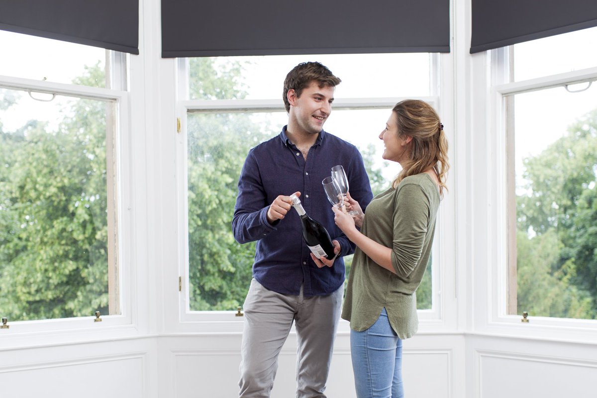 If you’re moving home this summer then check out these simple steps, which will make your home moving process a lot easier. goo.gl/Sg81Vz #movinghome