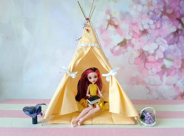 One of a kind teepee tent for your doll. Make a better summer time with <a href="/wickerhandmade/">Lenas Mini Land</a> #etsysuccess #etsyshop #etsyseller .
.
.
.
.
.
#etsyorganizedneatly #etsysellersofinstagram #dollhouse #seeingthepretty #pursuepretty #thatsdarling #apinkmood #differ… ift.tt/2L8IRVb