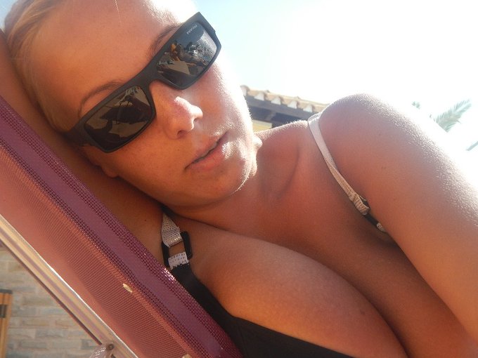 #relaxing https://t.co/qBduYaJ0Ur https://t.co/z6egLOcPjH