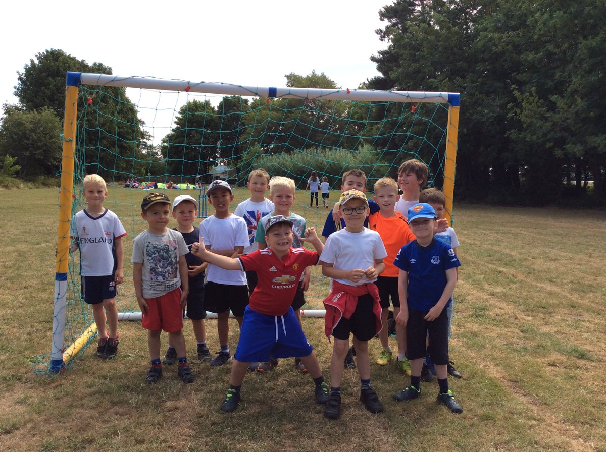 Y6MelthamMoor's tweet photo. Proud pupil reward morning of sporting fun is well underway #MMactive https://t.co/NWF9N8XFIk