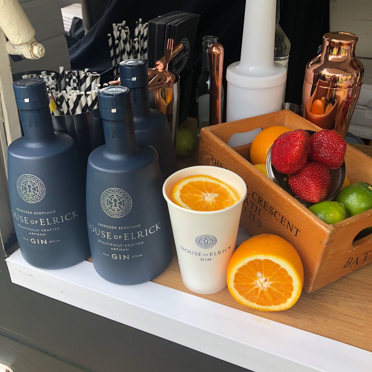 HouseOfElrick's tweet photo. Our bespoke cocktail “The Scott” is flowing at the 4th hole at Duke’s Meadow @minimastersgolf in aid of @leadlukaemia with our friends @jimandtonicvan #minimastersgolf #fundraising #charity #houseofelrickgin https://t.co/SVTlia4OYe