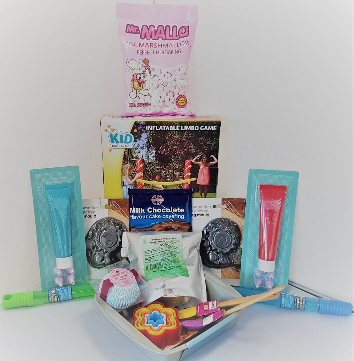Purenogluten's tweet photo. Our BIGGEST #glutenfree #giveaway EVER! To enter simply RT and Follow us. #Win this fantastic kids #summer #baking / #activity #competition hamper to keep everyone entertained. #goodluck #nomnomnom #SummerHolidays #schoolsoutforsummer https://t.co/mPijvT7Jyj