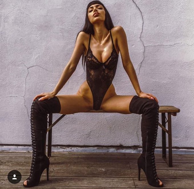 Watch SashaColibriXXX🔞♨️🔝🔝's leaked NSFW photo on TwXstars