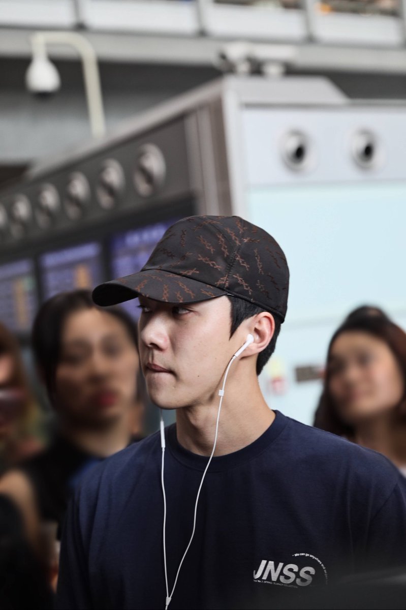 412code's tweet image. 180720 ⓒ Mi鹿由器iM
#엑소 #EXO #세훈 #SEHUN @weareoneEXO