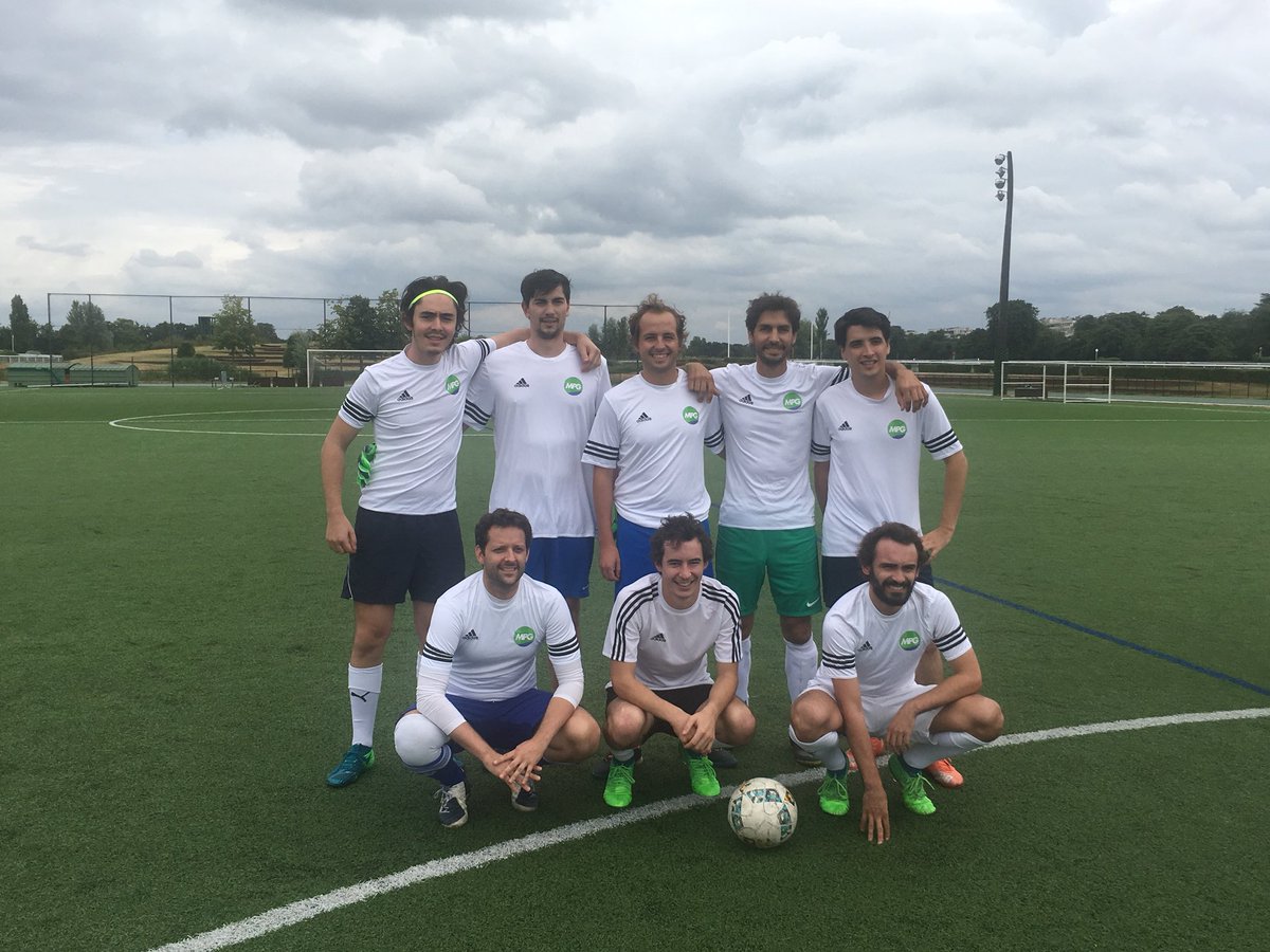 SportEasy's tweet photo. La Coupe du Monde n’est pas finie ! Match au sommet de la #foottech aujourd’hui : @MonPetitGazon vs. @SportEasy. Que le meilleur gagne :) https://t.co/pWGxmvgWeW