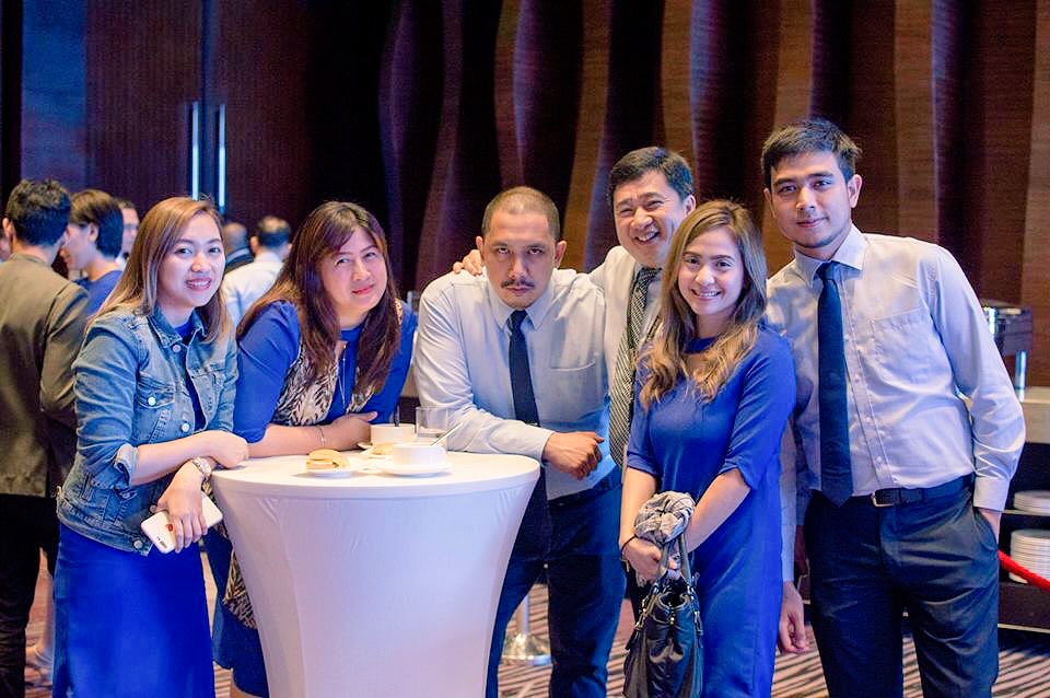 jakesonbourne's tweet photo. Marketing & Selling, lakas maka caveman! #TeamJayRay https://t.co/NCDgw3KAHV
