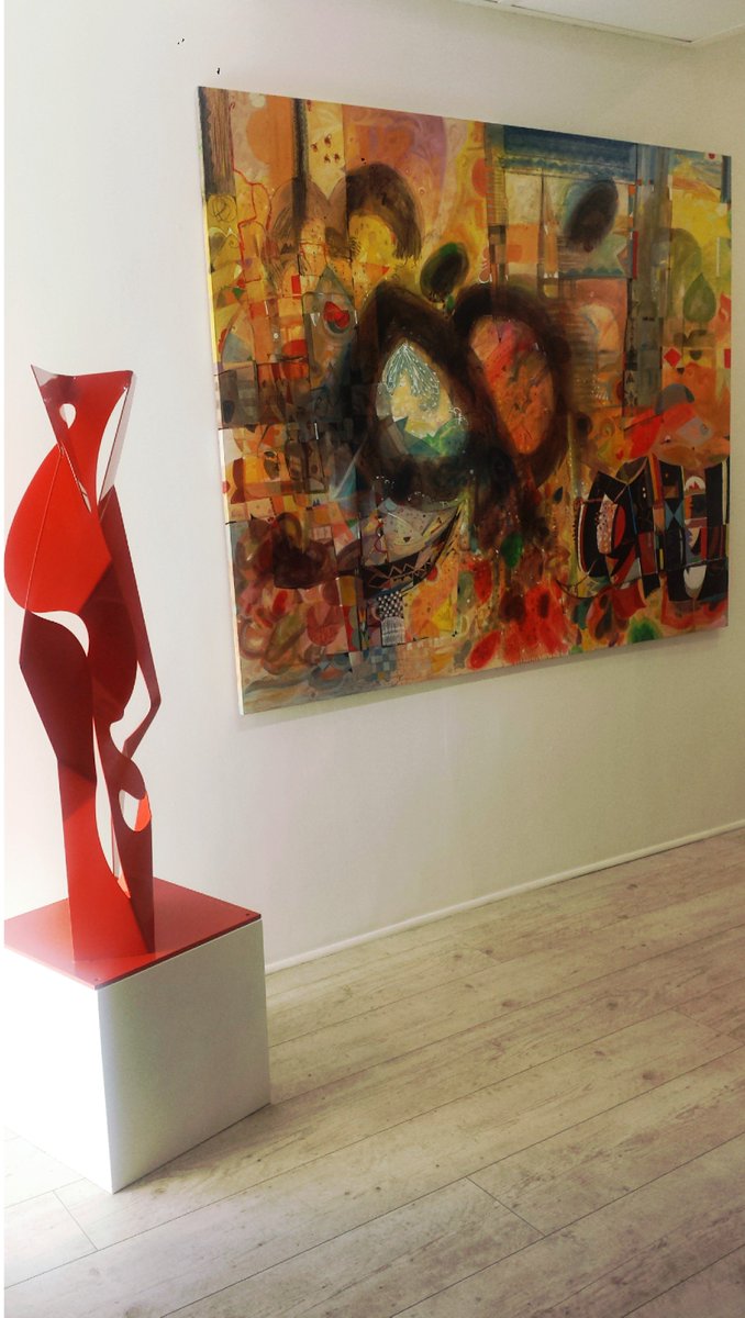 DesignEclectica's tweet photo. Hussein Salim x Anthony Lane https://t.co/yVXg4S2iR4