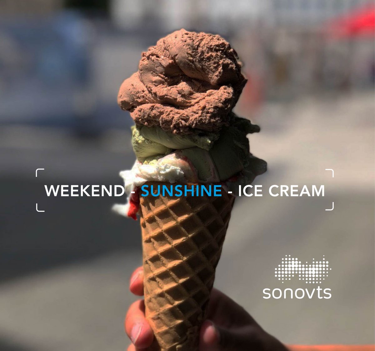 SONOVTSMEDIA's tweet photo. Let´s start the sunny weekend 😉🏖️🌞⛱️ The sonoVTS-Team  #sonovts #hdqline #displays #broadcast #jobs #rental #film #liveproduction #HDR #4k #UHD #weekend #coffee #icecream #summer #sunny #holidays https://t.co/52CO82eTIW