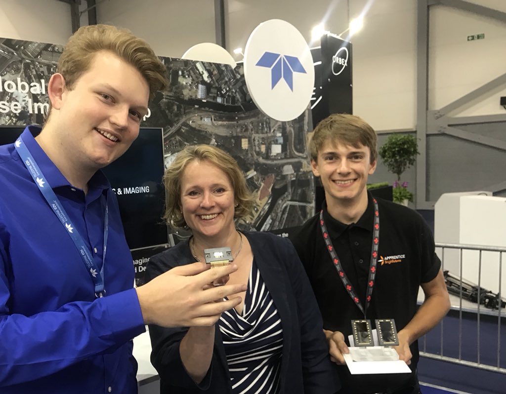 Planning to photo 1,700,000,000 stars from deep space - Lovely to hook up with apprentices from <a href="/e2vteledyne/">Teledyne e2v</a>  at #fia18 🛰🚀✨