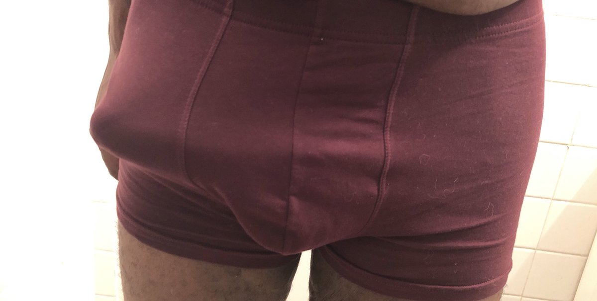 kingchris2cool's tweet photo. He wanted to come and wave 👋🏾to y’all so bad last night 😏☺️I was so tired tho... hope you enjoy these pics. Video on the way. Like how he stretch past the my waist a bit😌

#MyThickBlackDick #FatDickFriday #thickblackdick #veinyblackdick #flashdickfriday

RT&amp;Like https://t.co/GUrT4h3so0