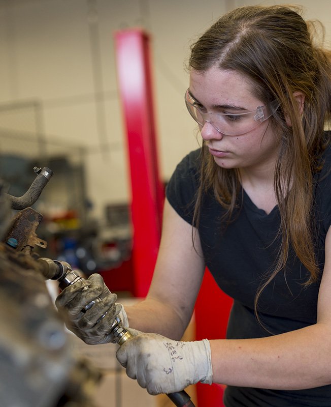 TheLWTech's tweet photo. Reminder, our #Women's #AutoCare Workshop ๐ is tomorrow, July 21 from 9am-1pm at the #LWTech Auto Shop. Learn about women working in the industry #sheCANics ๐ฉโ๐ง, get hands-on car time, & hear inspiring stories from #LWTech #Auto graduates. We hope to see you there! https://t.co/rpmKidGCQZ