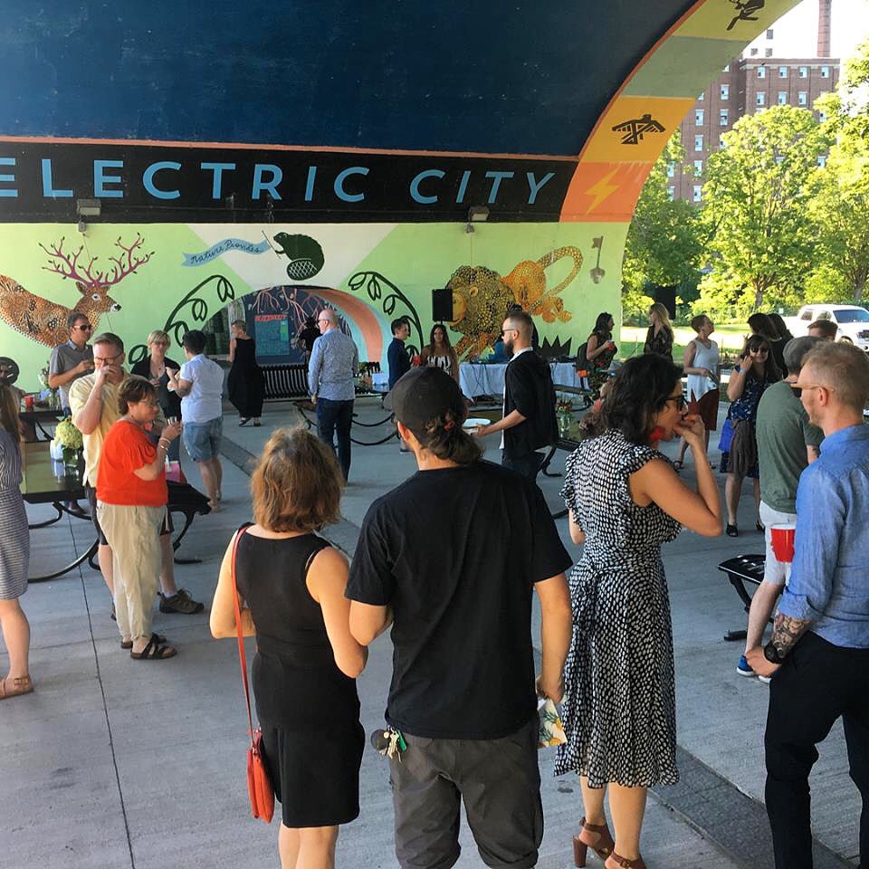 artspaceptbo's tweet photo. THANK YOU to our Artspace Al fresco sponsors Black’s Distillery @central_smith @LaHaciendaPTB @HuntLinz @oldbridgeinn28 @PublicanHouse @raregrill @Sams_Place_Deli @Smallwinemakers @twodishes @AshRealty ❤️ https://t.co/04P5BBEfDf