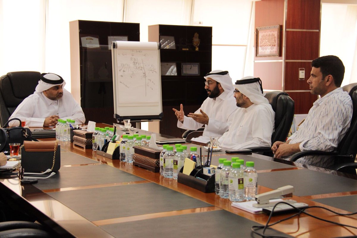 wateenqtr's tweet photo. تم بالأمس بتوفيقٍ من الله توقيع اتفاقية دعم وتعاون من شركة الميرة لمبادرة حاسين فيكم للعمال المتعاونة مع فريق كهاتين، وقد تكفلت الميرة بدعم المبادرة كل سبت ابتداءً من تاريخ ٢٧/٧/٢٠١٨ إلى السبت الموافق ٦/١٠/٢٠١٨ بمعدل إثنا عشر اسبوعاً. 
#كهاتين
#حاسين_فيكم 
#سنغمر_العالم_بالخير https://t.co/ZlgIHjhZ0i