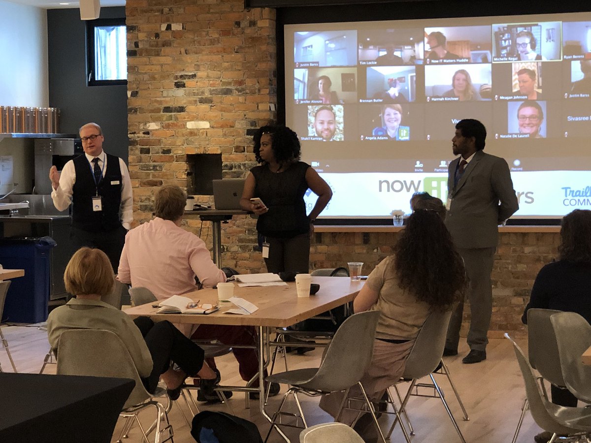 _bigskydreamin's tweet photo. Talking about building a diverse and powerful team! @timlockie2000 @SaaSy_Sistah @shivanathd #BSD18 https://t.co/AkvgOSY2YE