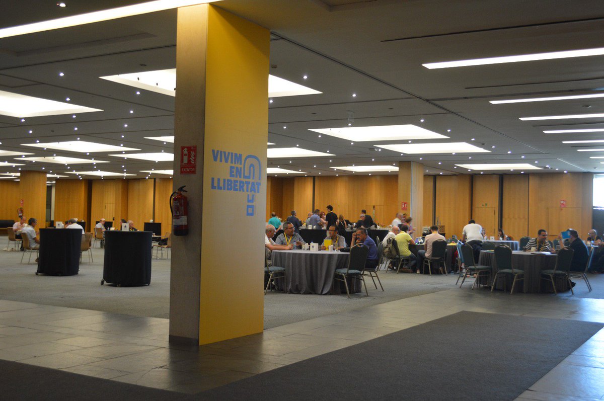 Pdemocratacat's tweet photo. 📸 Arrenquem la 1a Assemblea Nacional del @Pdemocratacat al Palau de Congressos a Barcelona

💪🏻Posem en marxa la Força del país

📲 segueix-nos en directe i utilitza el hashtag #AssembleaPDeCAT 

😉 Som-hi! https://t.co/gkhY8ZsKKV