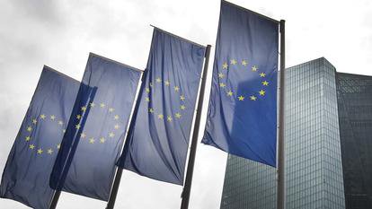 TheBanker's tweet photo. Tackling Europe's #NPLs: right idea, wrong time? https://t.co/Pnc5m1gNr9 https://t.co/r848R2lsLx