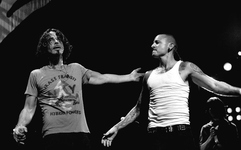 MarianneAudouin's tweet photo. Very proud of today's video, coming in exactly 4 hours, subscribe to not miss it https://t.co/IPXcmu0ZFB #happybirthdayChris #restinpeaceChester https://t.co/NWa8ddf0uA
