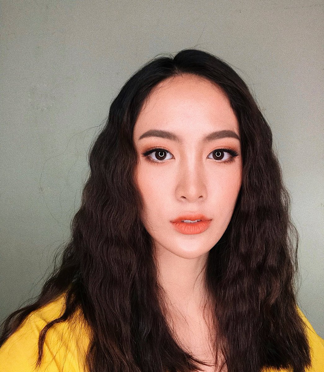 Try harder. I’m worth it 😜 
Thank you <a href="/twelveoclock/">Miguel Benavides</a>.cosmetics