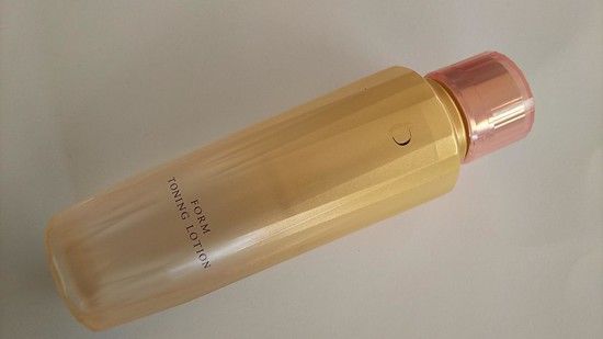 Cosme公式 アットコスメ 暑い日の毛穴の開きを なんとかしたい T Co Xglj8albsm そんな時には 冷やす ビタミンc 保湿が大切 メンバーさんおすすめのケアで引き締まった毛穴を目指しちゃいましょ アットコスメブログ 夏の