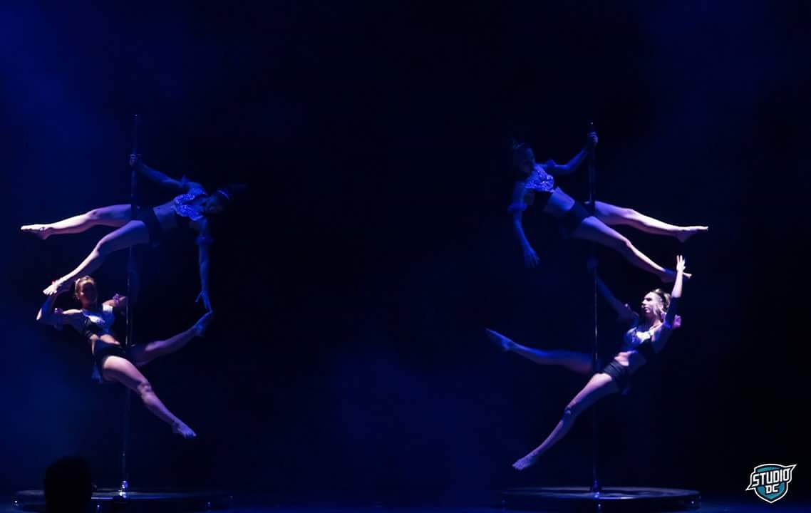 StudioDC_dance's tweet photo. Grupo de #PoleDance en la actuación de fin de curso
Profesora: @mickeymoss152002 
📸Todas las fotos en Facebook! https://t.co/OQ08uXZb7h