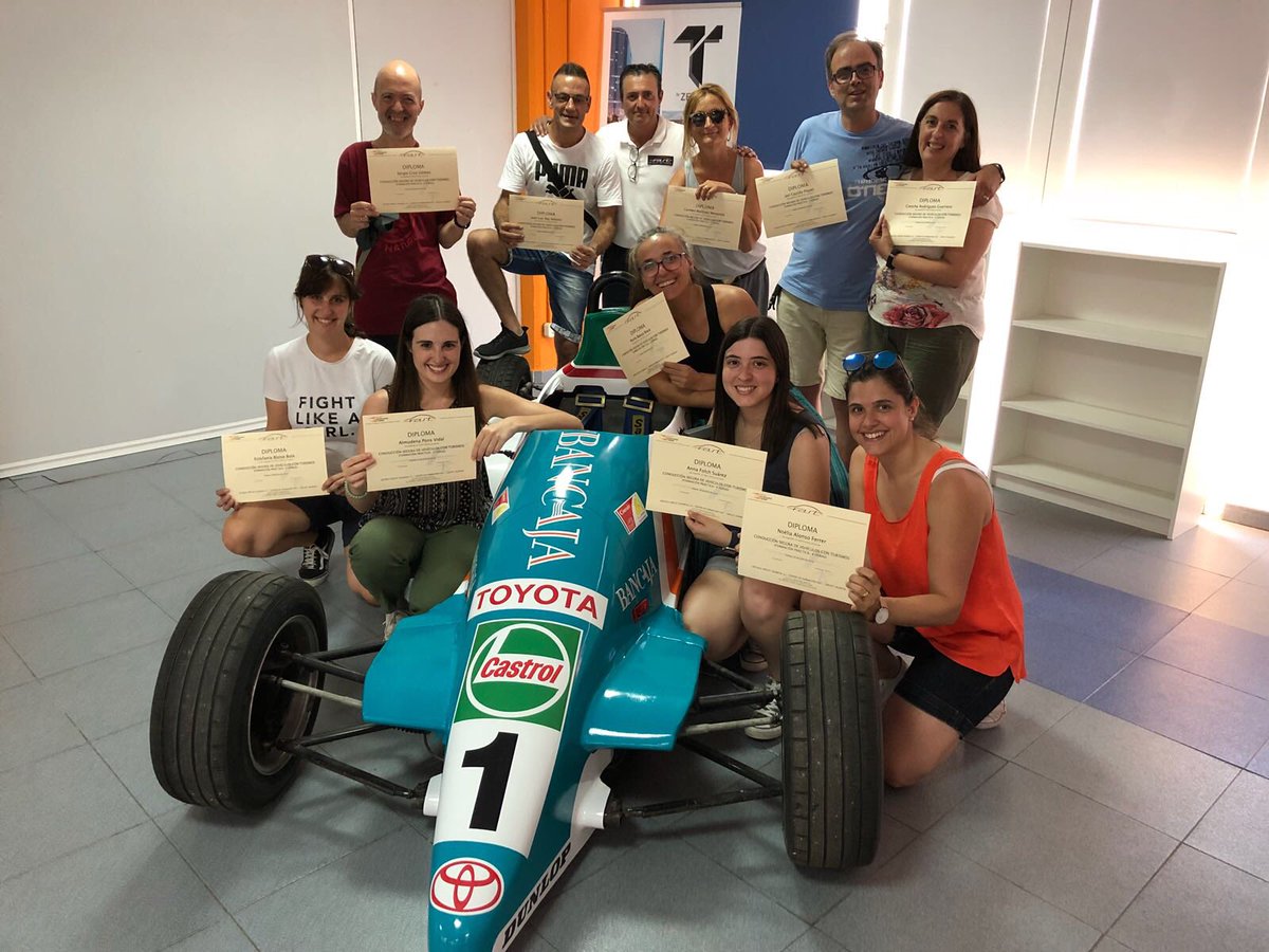 nuribaeza's tweet photo. ⁦@ValenciaCaritas⁩ acabamos nuestro curso de conducción segura en ⁦@CircuitValencia⁩ !Toda una aventura! ¡Gracias! https://t.co/7QeMc8f24y