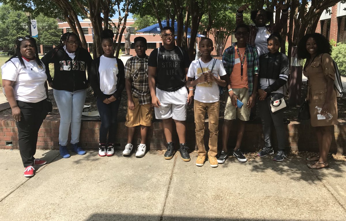 MsPeeJay's tweet image. So grateful &amp;amp; excited for our @BaysideMSVBCPS Raiders who participated in student leadership and learning activities this week.  @VBTitleI STEM camp, Student Leadership and Diversity Ambassadors workshops on the campus of Virginia Wesleyan University.   #keepthemlearning