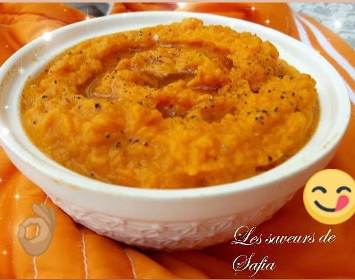 Saveur1975's tweet photo. "Purée de patate douce"
Une purée riche en fibres qui est bien crémeuse et onctueuse et parfumée avec un peu d'epices c'est un vrai régal.
En l'accompagnant de viandes ou poisson grillés.#miammiam 😋🤗
#patatedouce #puree #repasleger #fibres #sucré #petitdéjeuner #faitmaison https://t.co/VgmNSes2Es