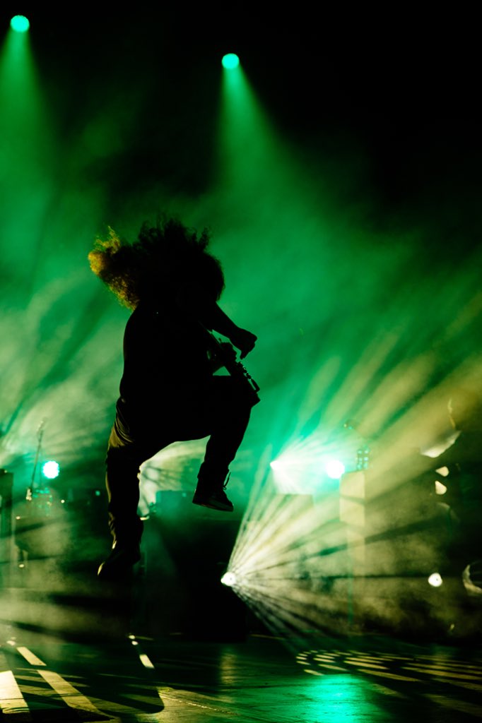 stefferonipizza's tweet photo. @claudioPsanchez @Coheed #invisibleboxchallenge https://t.co/JjGZWc1a2A